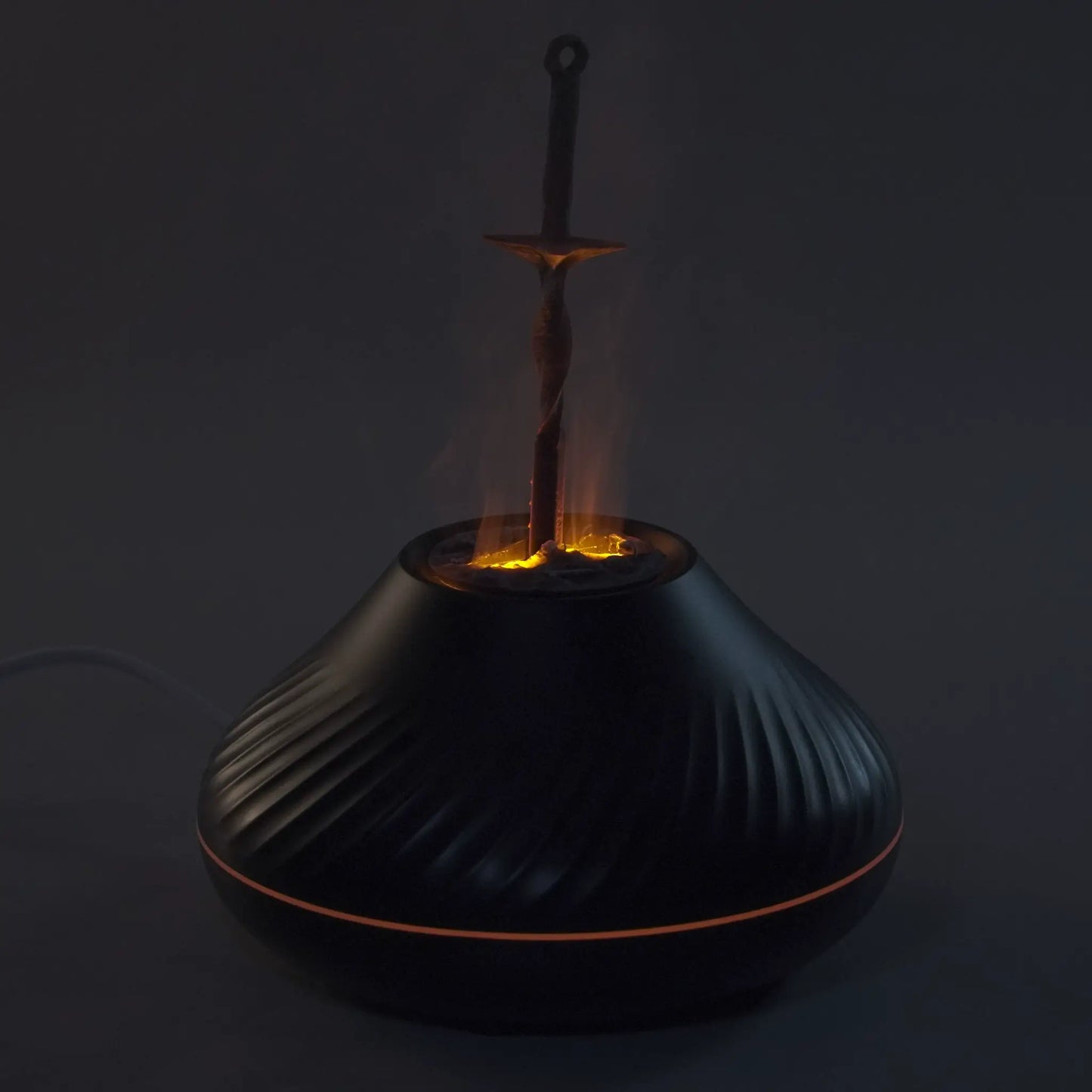 Modèle d'épée en spirale Dark Soul Soul Game Effet lumineux Humidificateur Ornements