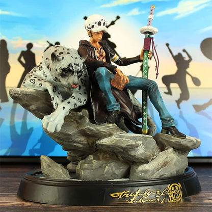 27cm One Piece Red Heart Pirates Trafalgar Luo Snow Leopard Scene Figures