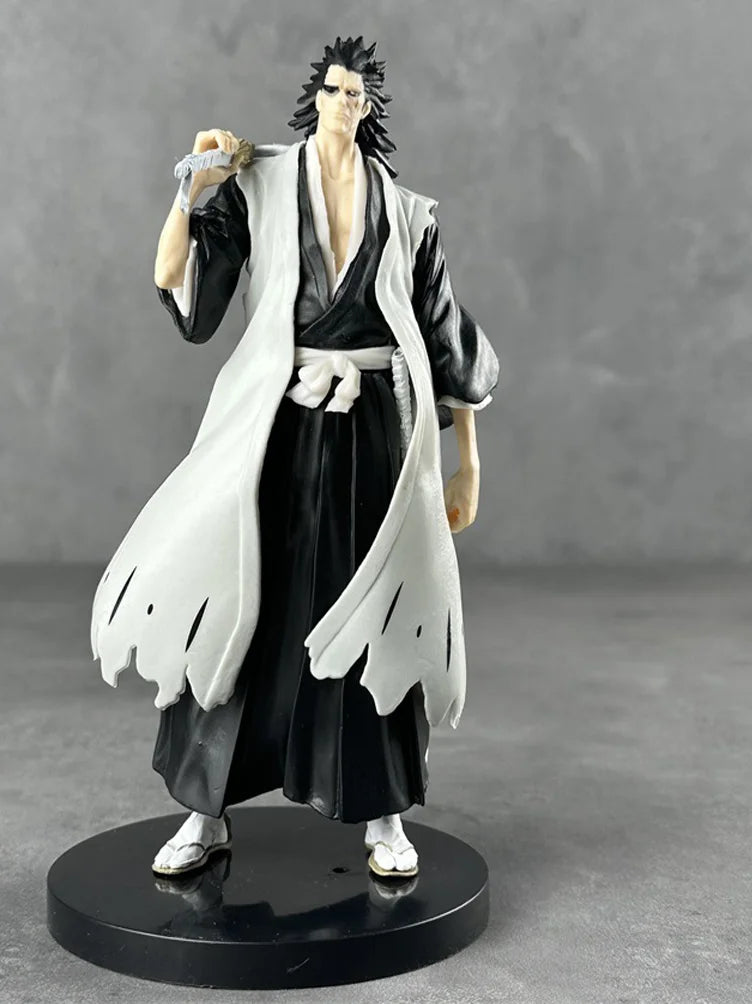 18.5cm BLEACH Anime Hitsugaya Toushirou Zaraki Kenpachi Action Figure