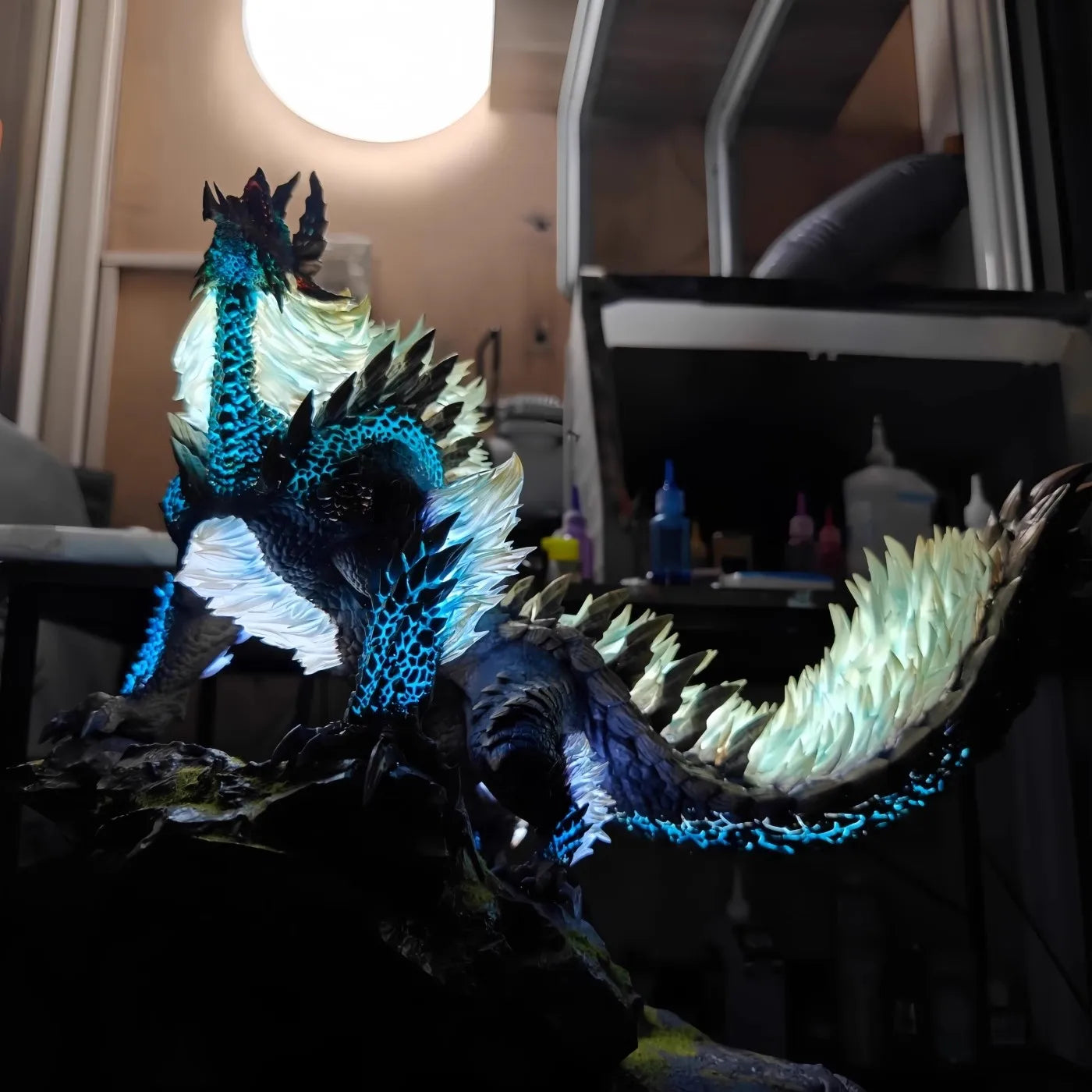 Monsterhunter Thunder Wolf Dragon Figure GK  Model Luminous Figures